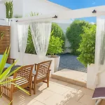 20m2- 1 Pers- De La Nartelle- Maxime - Piscine Partage- Parking Сент-Максим