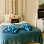 20m2- 1 Pers- De La Nartelle- Maxime - Piscine Partage- Parking Дом отдыха