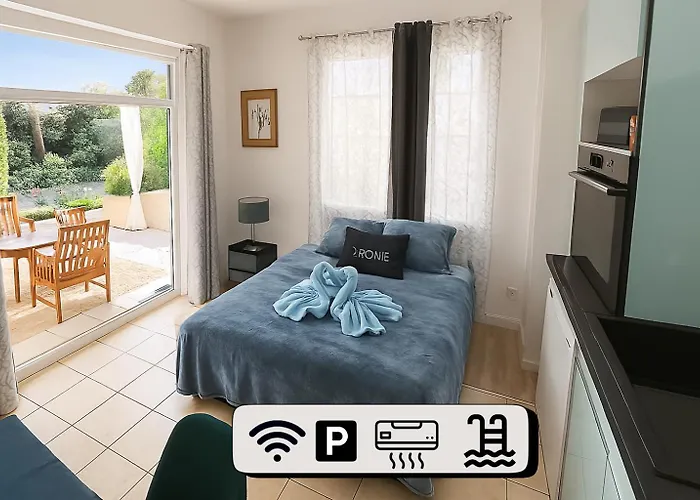 Studio 20M2- 1 Pers- Plage De La Nartelle- Sainte Maxime - Piscine Partage- Parking