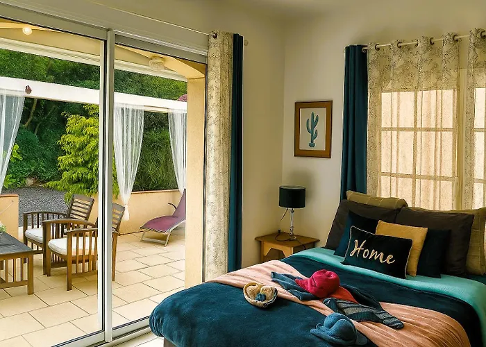 بيت للعطل 20m2- 1 Pers- De La Nartelle- Maxime - Piscine Partage- Parking سانت ماكسيم