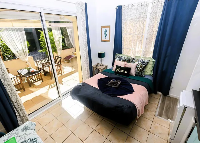 Studio 20M2- 1 Pers- Plage De La Nartelle- Sainte Maxime - Piscine Partage- Parking Vakantiehuis Sainte-Maxime