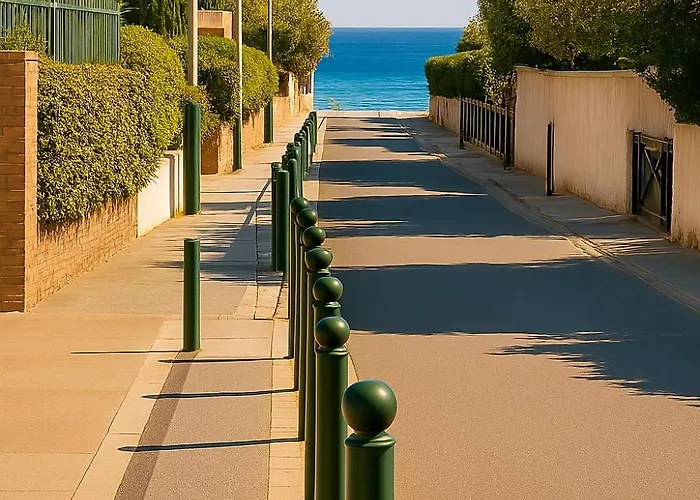 20m2- 1 Pers- De La Nartelle- Maxime - Piscine Partage- Parking بيت للعطل *